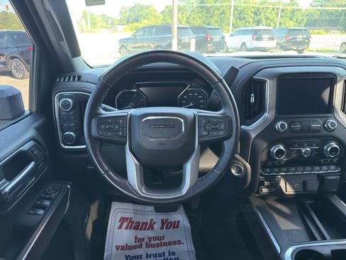Used 2022 GMC Sierra 2500 Denali w/ Denali Ultimate Package AWD/4WD image 24