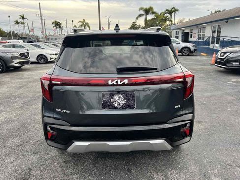 Used 2024 Kia Seltos SX image 7