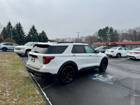 Used 2020 Ford Explorer ST w/ ST Street Pack image 6