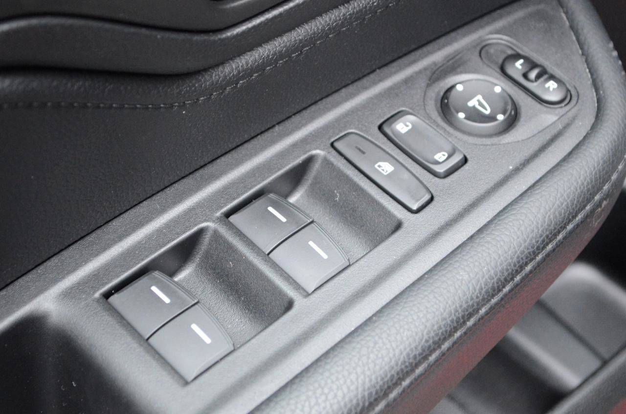 Used 2025 Honda Odyssey Sport-L image 24