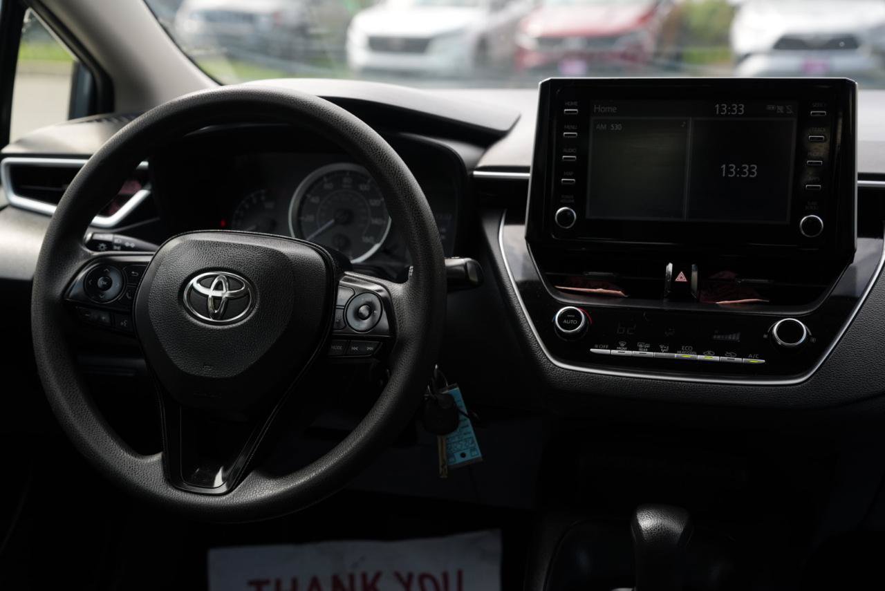 Used 2020 Toyota Corolla LE FWD image 14