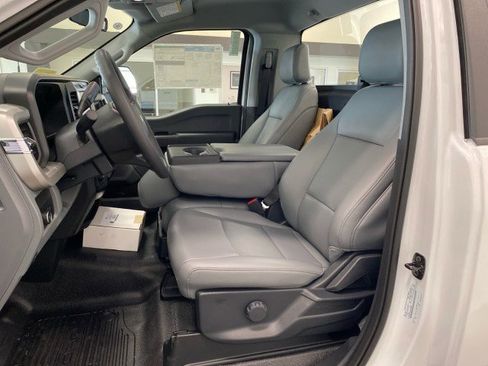 New 2025 Ford F350 XL w/ XL Chrome Package image 10