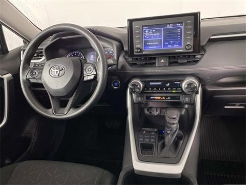 Used 2022 Toyota RAV4 XLE w/ Convenience Package image 14