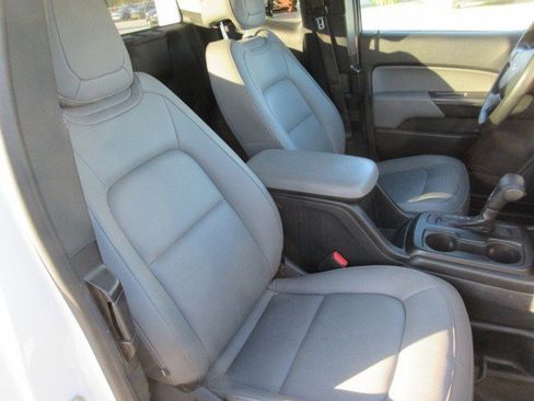 Used 2019 Chevrolet Colorado W/T image 13