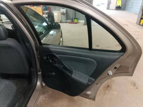 Used 2004 Chevrolet Cavalier Sedan w/ Preferred Equipment Group FWD image 29