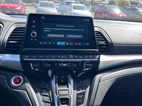 Used 2025 Honda Odyssey Sport-L image 17