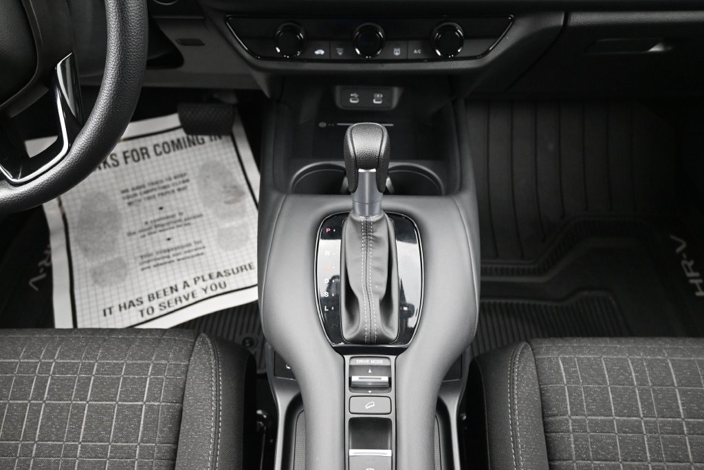 Certified 2026 Honda HR-V LX image 24