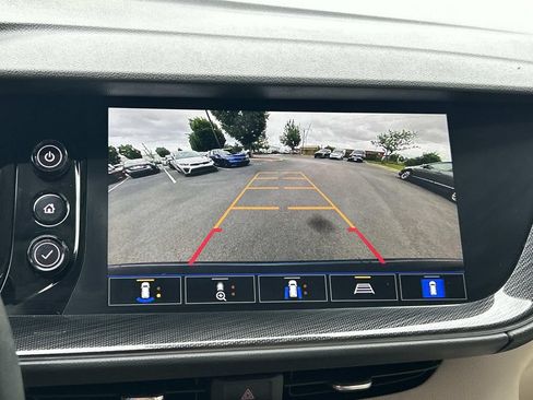 Used 2022 Buick Envision Essence w/ Technology Package I FWD image 35