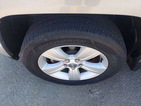 Used 2016 Jeep Compass Latitude AWD/4WD image 8