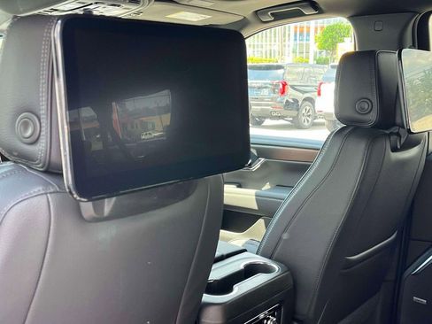 New 2026 GMC Yukon XL Denali AWD/4WD image 17