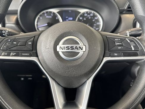 Used 2020 Nissan Versa S FWD image 34