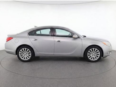 Used 2012 Buick Regal Premium image 8