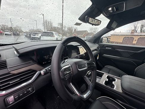 New 2026 GMC Acadia Denali w/ Super Cruise Package image 2