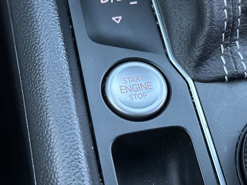 Used 2022 Volkswagen Atlas SEL image 24