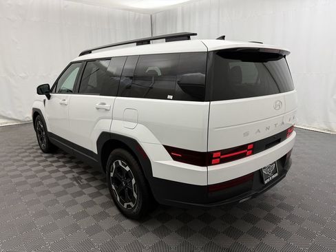 Used 2024 Hyundai Santa Fe SEL image 5