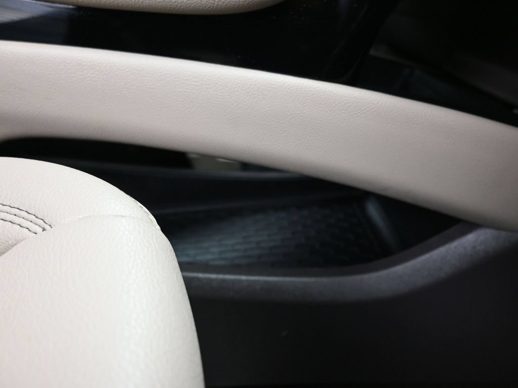 Used 2022 Lincoln Nautilus AWD w/ Premium Package image 43