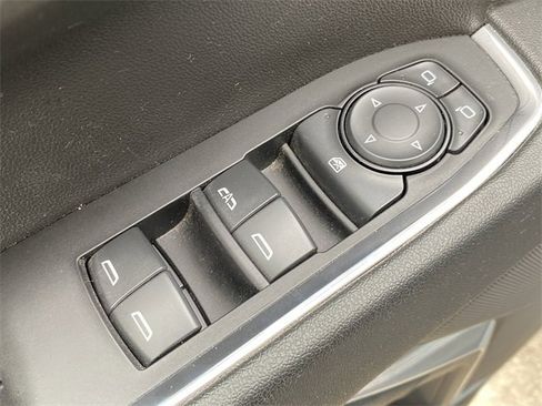 Used 2024 Chevrolet Silverado 1500 LT image 22