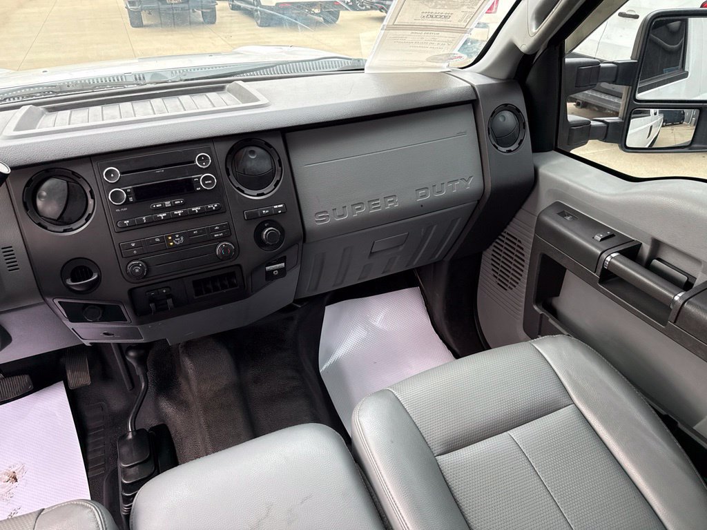 Used 2015 Ford F250 XL w/ Power Equipment Group AWD/4WD image 8