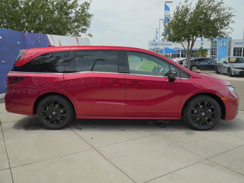 New 2026 Honda Odyssey Sport-L image 4