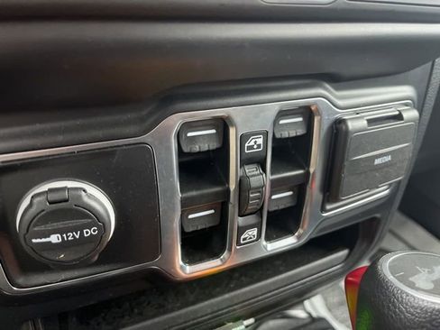 Used 2023 Jeep Wrangler Unlimited Sport image 20