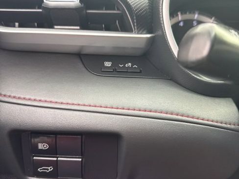 Used 2022 Toyota Highlander XSE image 40