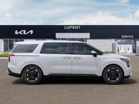New 2026 Kia Carnival EX FWD image 10