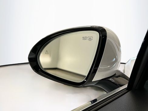 Used 2024 Genesis G80 image 16