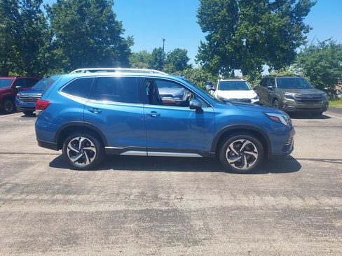 Certified 2022 Subaru Forester Touring AWD/4WD image 9