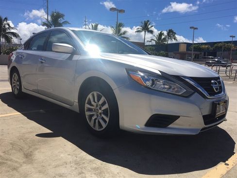 Used 2016 Nissan Altima 2.5 S w/ Power Driver Seat Package FWD image 8