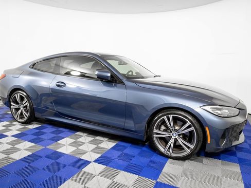 Used 2023 BMW 430i Coupe w/ Premium Package image 3