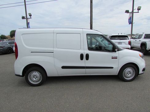 Used 2022 RAM ProMaster City Tradesman FWD image 6