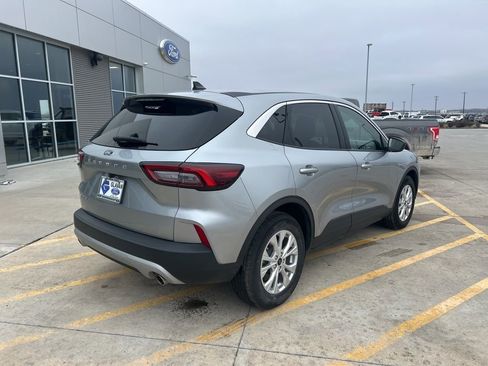 Used 2024 Ford Escape Active FWD image 3