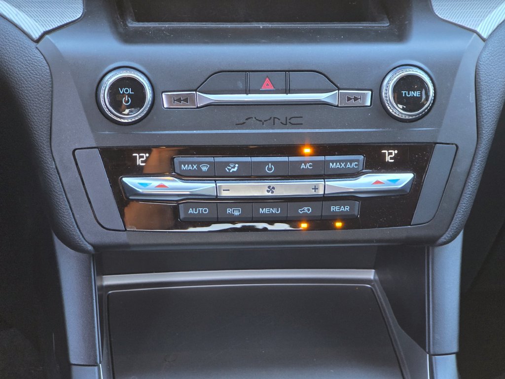 Used 2020 Ford Explorer XLT RWD image 24