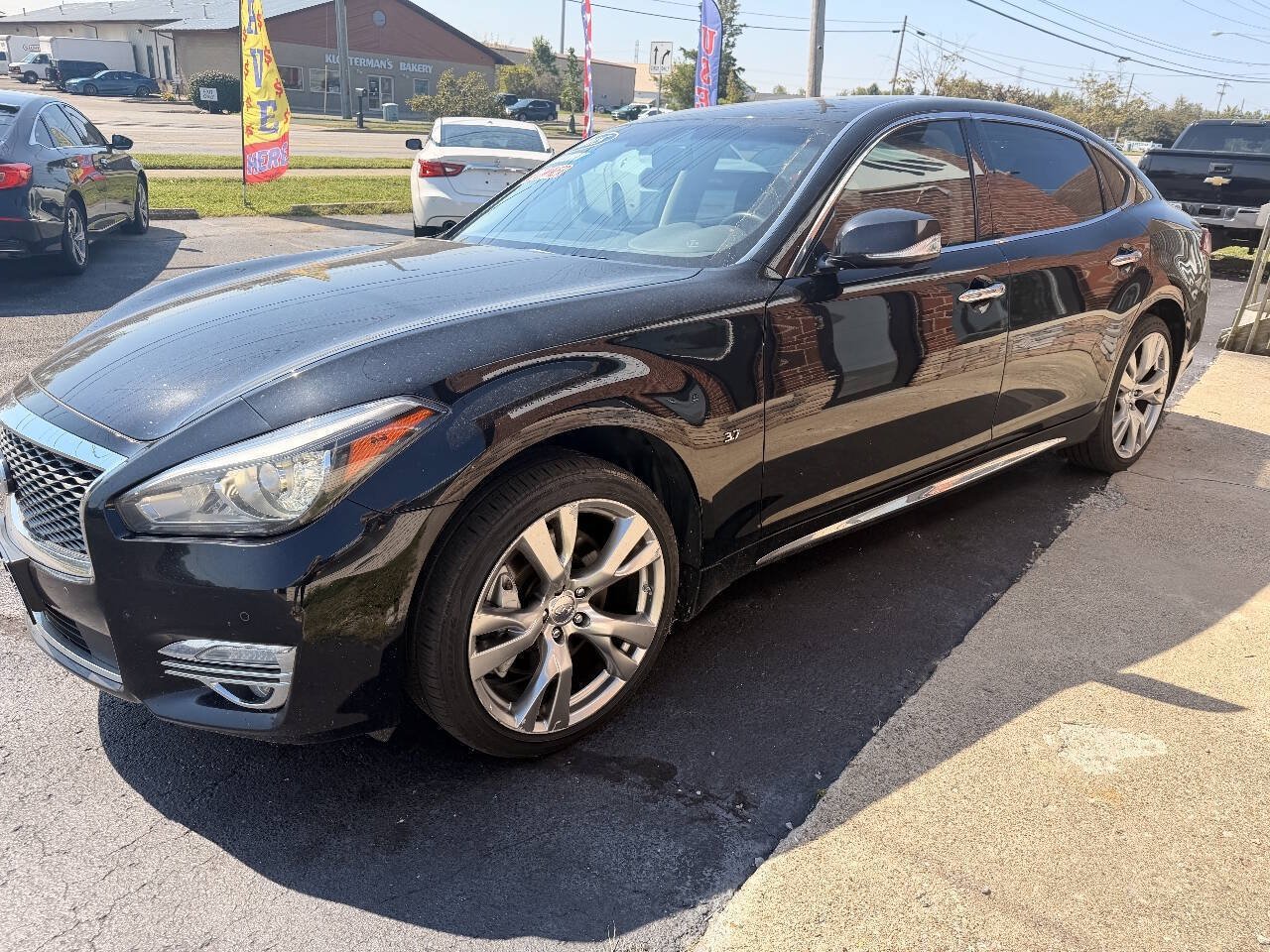 Used 2015 INFINITI Q70 L 3.7 w/ Deluxe Touring Package AWD/4WD image 4