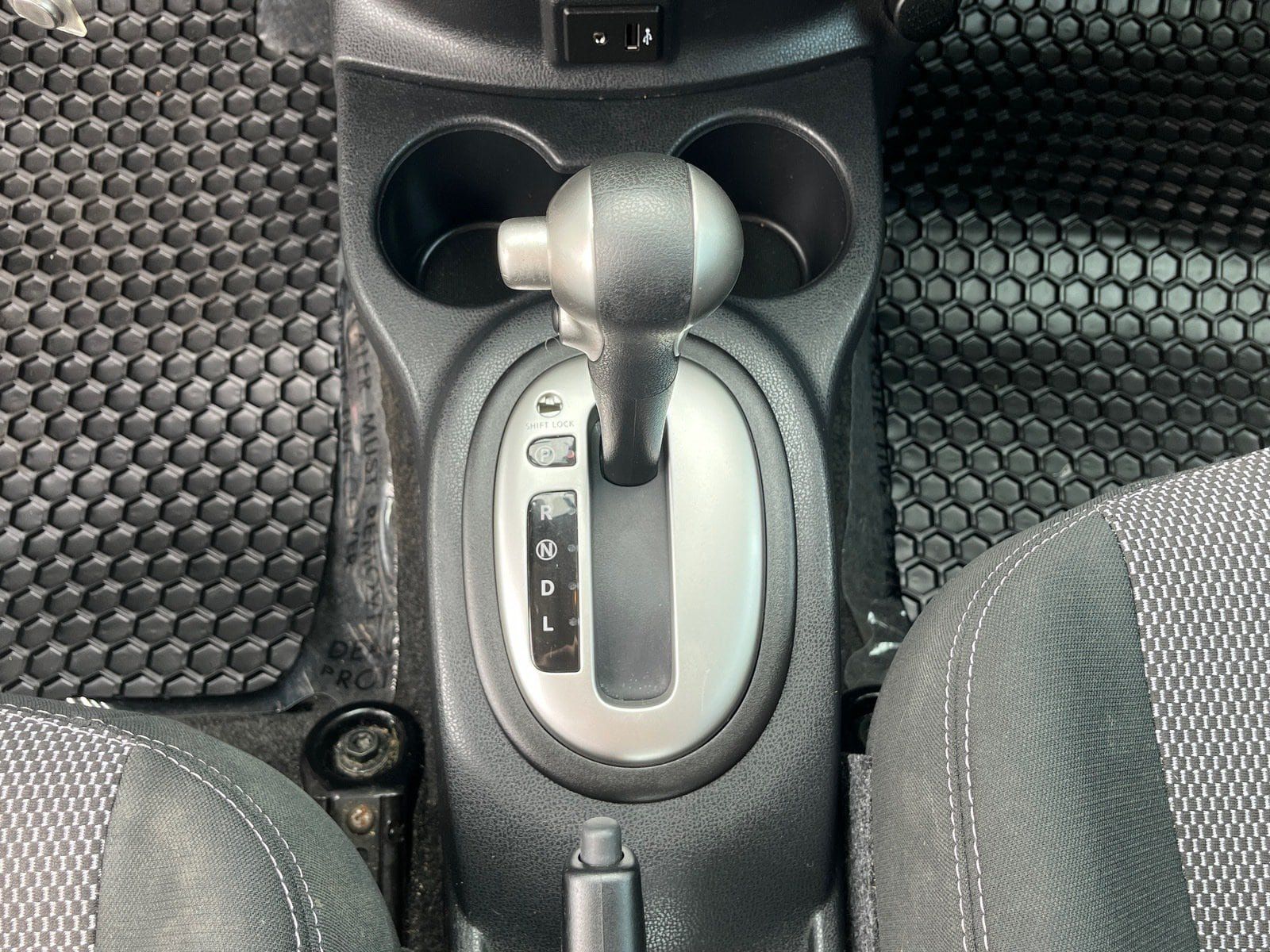 Used 2017 Nissan Versa SV w/ SV Special Edition Package FWD image 27