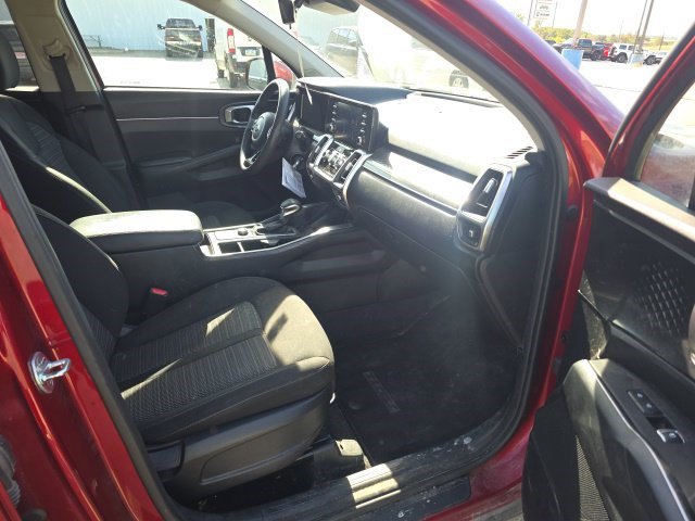 Used 2021 Kia Sorento LX FWD image 14