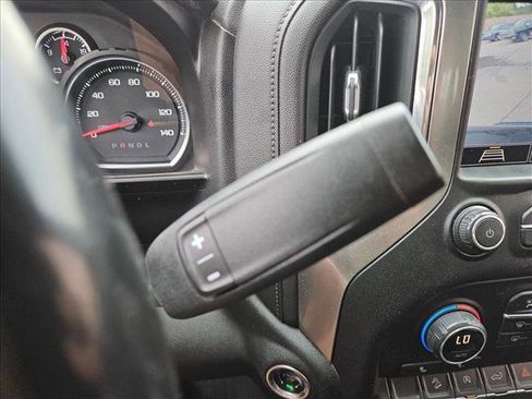 Used 2020 Chevrolet Silverado 1500 LT w/ Texas Edition AWD/4WD image 19
