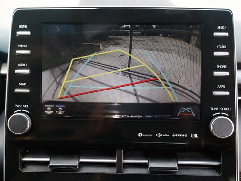 Used 2022 Toyota Avalon XSE FWD image 40