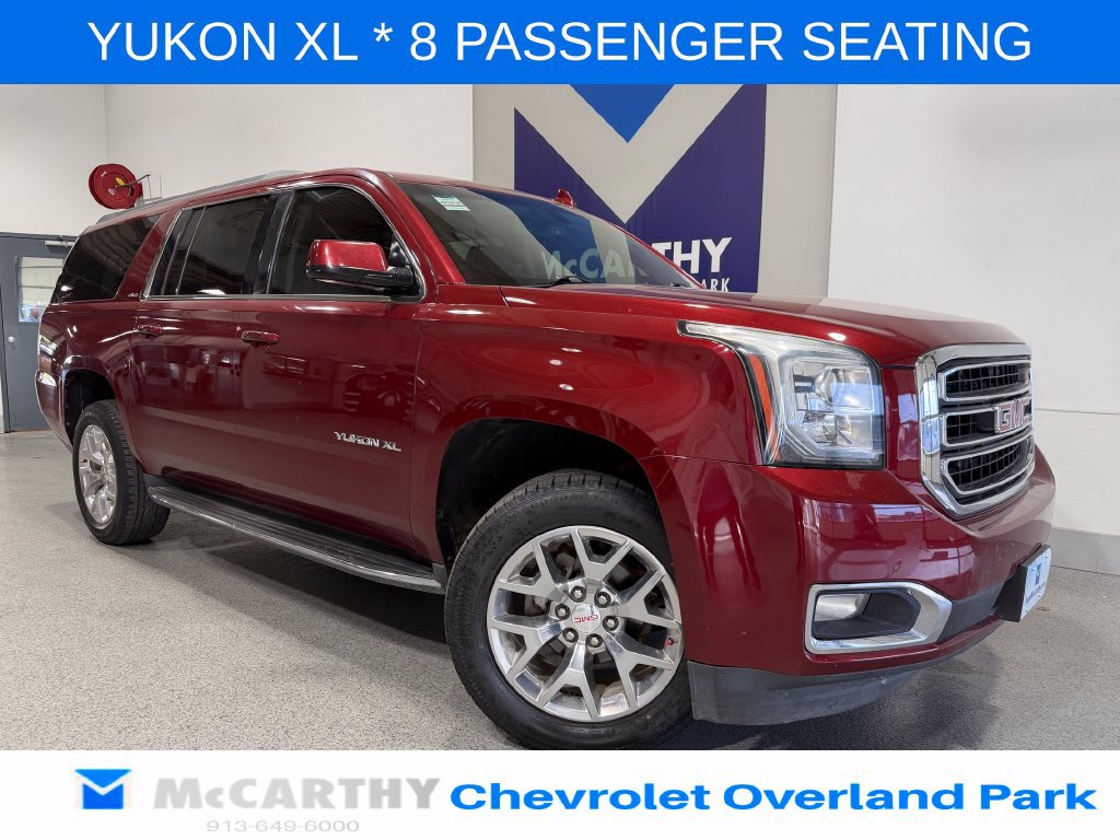 Used 2017 GMC Yukon XL SLE w/ SLE Value Package RWD image 1