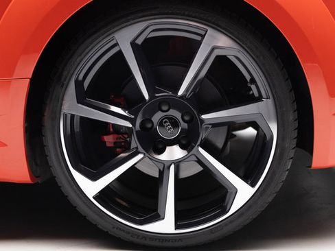 Used 2018 Audi TT RS w/ Technology Package image 34