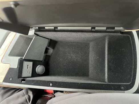 Used 2025 Cadillac CT5 Premium Luxury w/ Sun And Sound Package image 32