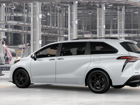 New 2026 Toyota Sienna XLE Woodland Edition AWD/4WD image 5