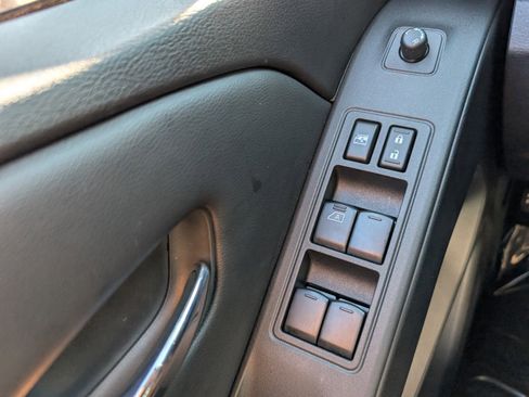 Certified 2025 Nissan Frontier SV image 28