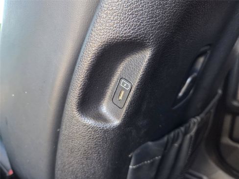 Used 2024 Kia Telluride S w/ S Sunroof Package FWD image 32