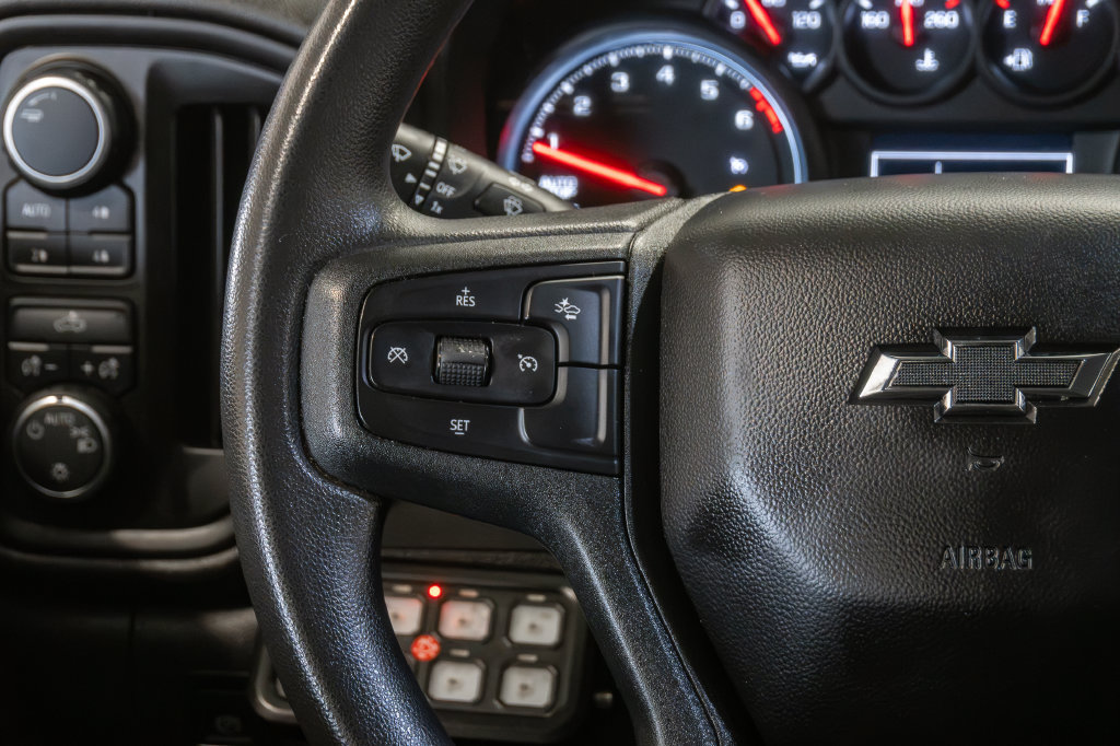 Used 2022 Chevrolet Silverado 1500 Custom Trail Boss AWD/4WD image 15