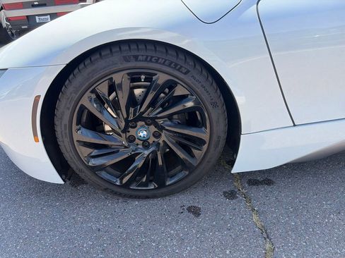 Used 2015 BMW i8 AWD/4WD image 11