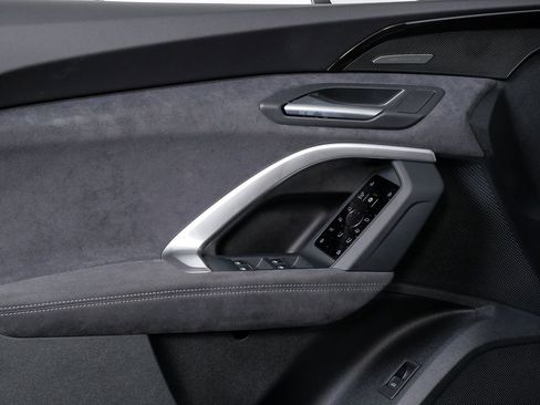 New 2025 Audi SQ5 Premium Plus image 6