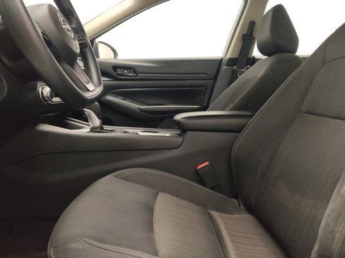 Used 2024 Nissan Altima 2.5 S FWD image 17