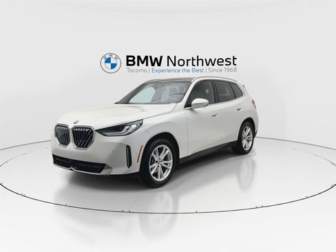 Used 2025 BMW X3 xDrive30 w/ Convenience Package AWD/4WD image 9