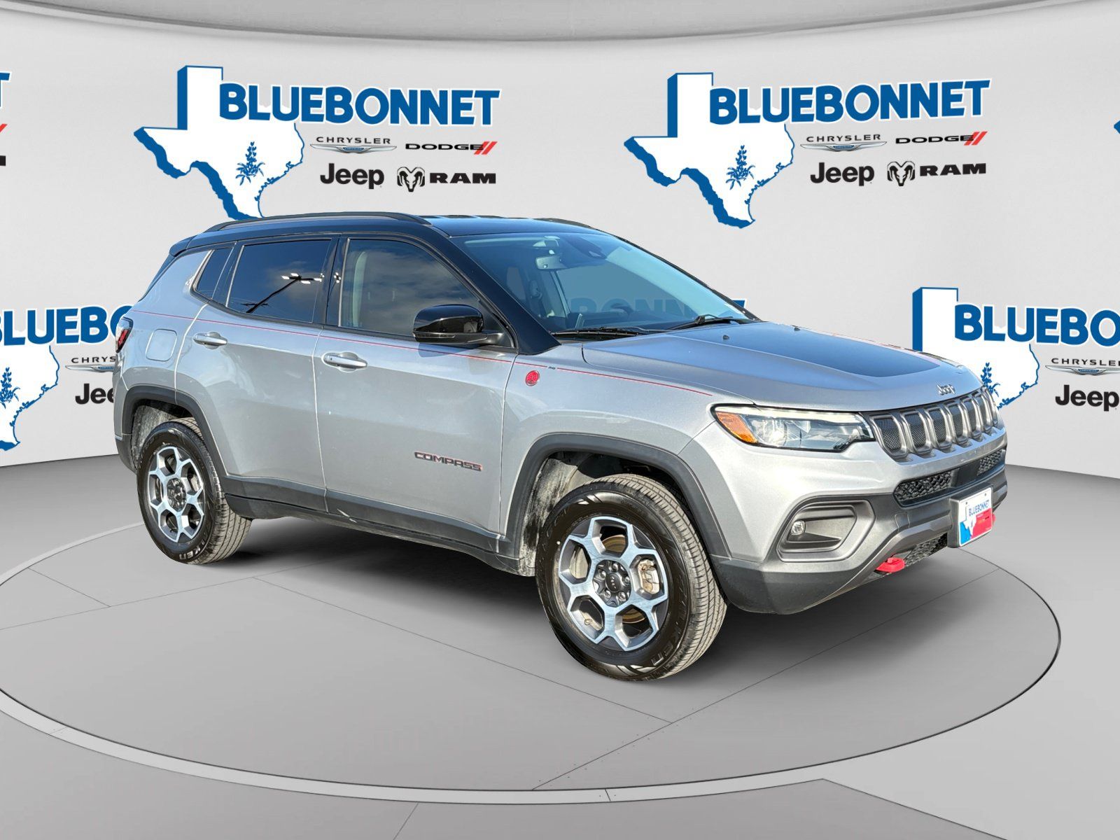 Certified 2022 Jeep Compass Trailhawk w/ Trailhawk Elite Group AWD/4WD image 3